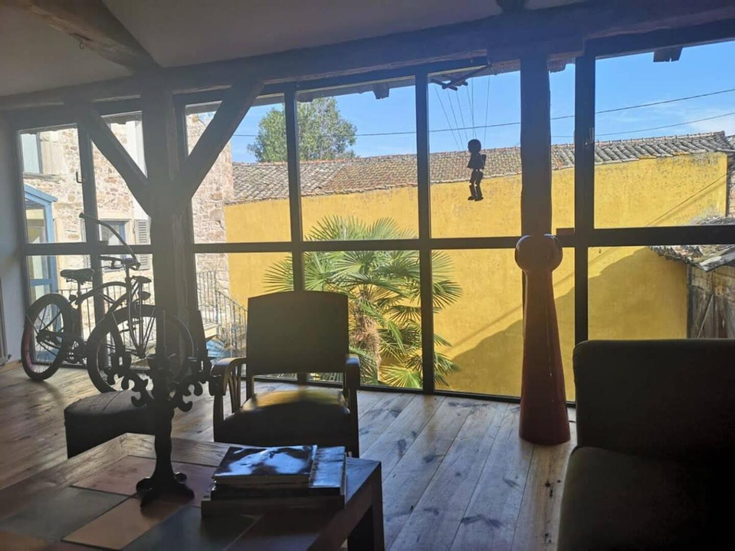 Saint-Amour-Bellevue Lumineuse Et Spacieuse Maison Style Loft מראה חיצוני תמונה